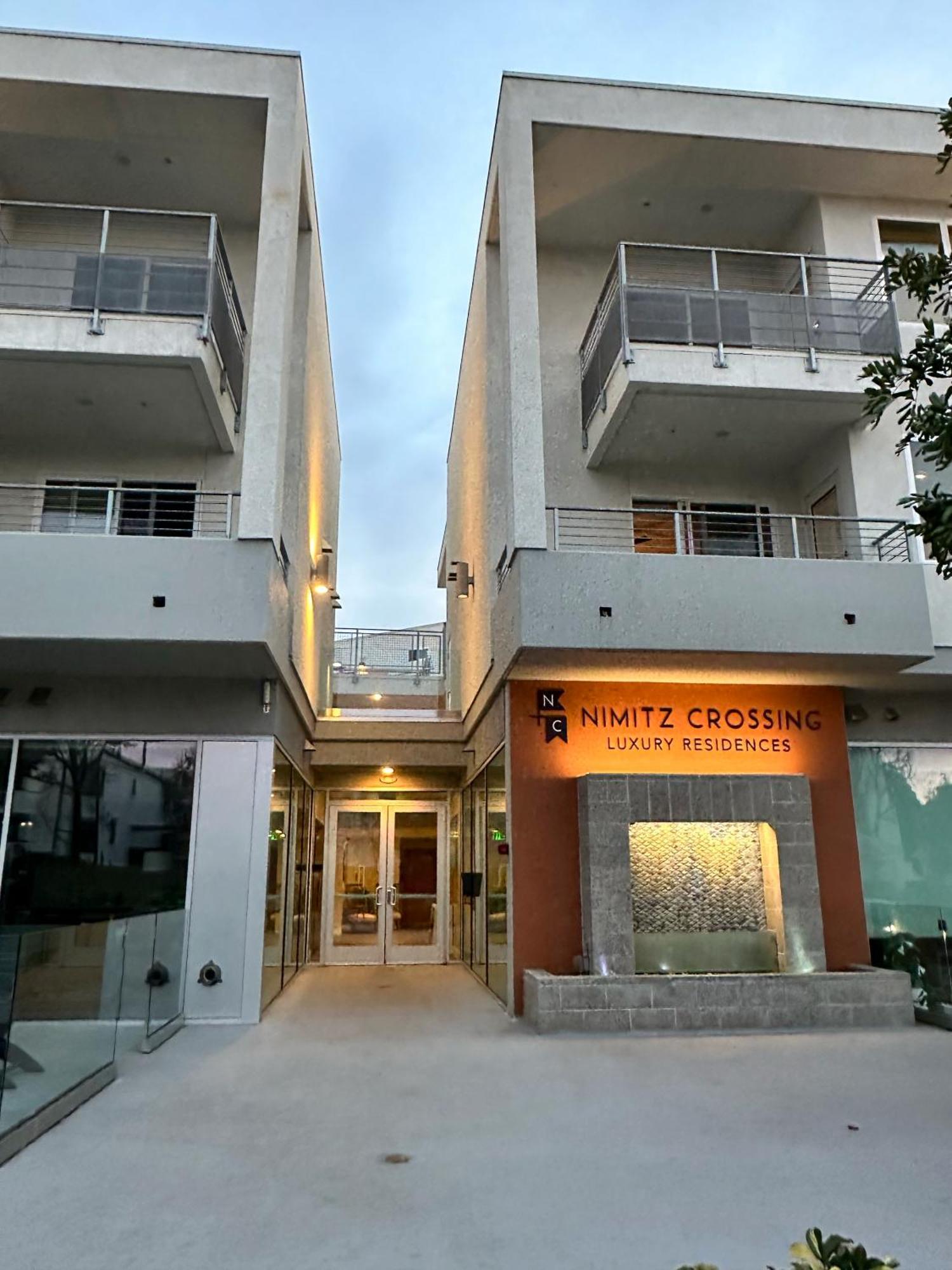 Nimitz Crossing Luxury Residences San Diego Extérieur photo